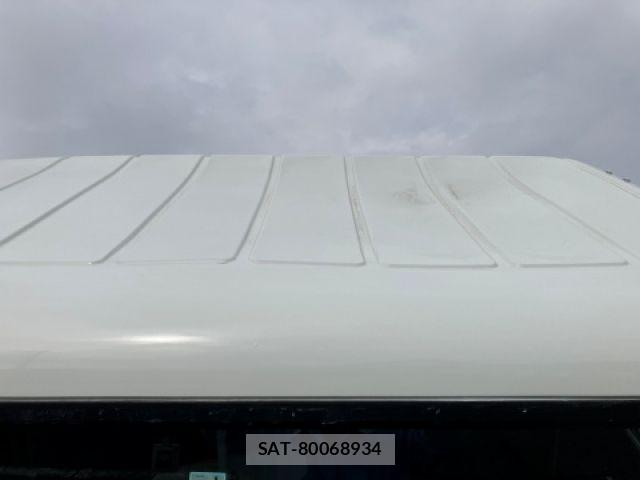 Mitsubishi CANTER 2013-06 6715788-17