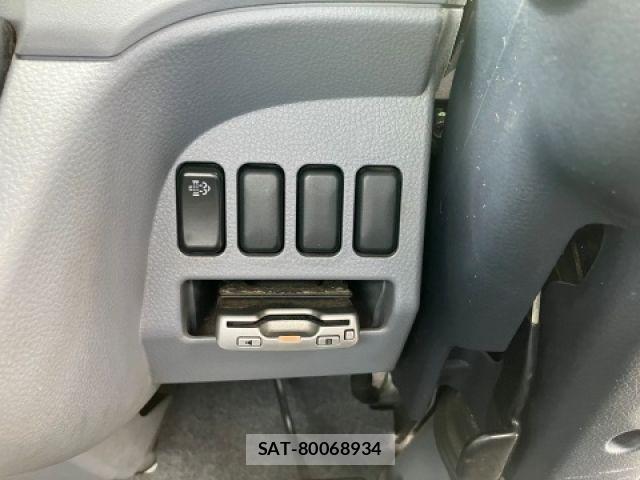 Mitsubishi CANTER 2013-06 6715788-21