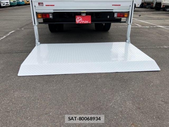 Mitsubishi CANTER 2013-06 6715788-8