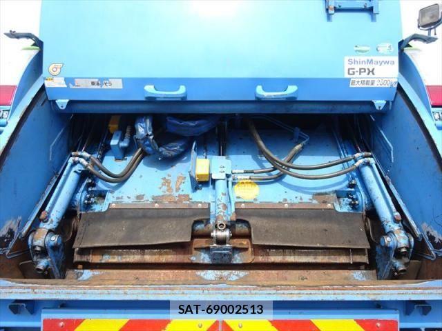 Mitsubishi CANTER 2018-05 6715783-12