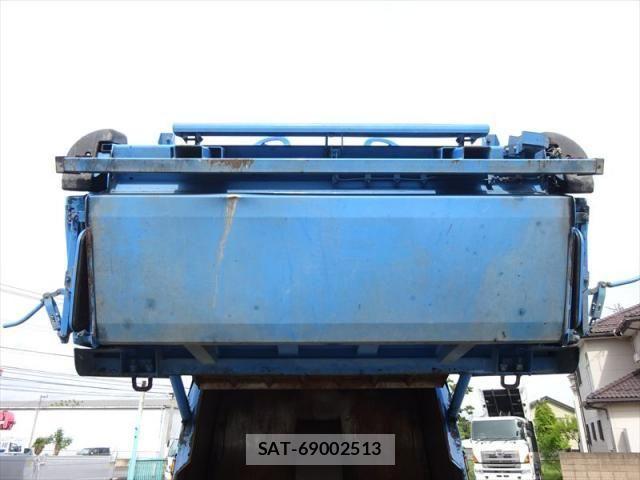 Mitsubishi CANTER 2018-05 6715783-13