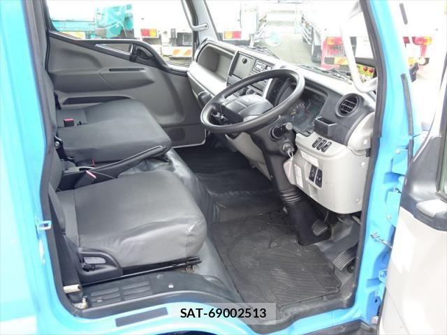 Mitsubishi CANTER 2018-05 6715783-22