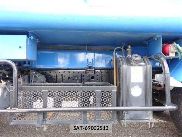 Mitsubishi CANTER 2018-05 6715783-4
