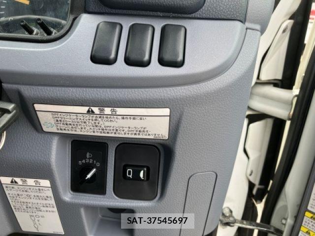 Mitsubishi CANTER 2014-01 6715796-21