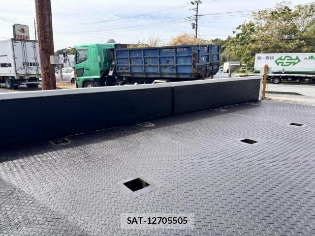 Mitsubishi CANTER 2016-05 6715786-11