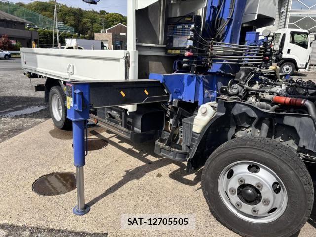 Mitsubishi CANTER 2016-05 6715786-16