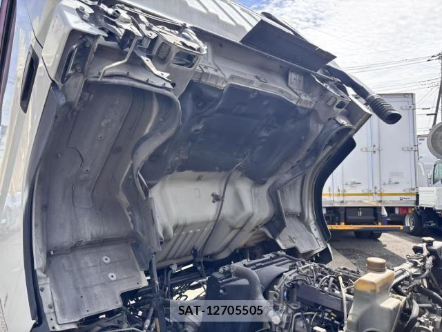 Mitsubishi CANTER 2016-05 6715786-23