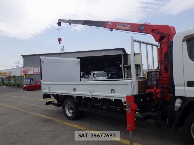 Mitsubishi CANTER 2015-05 6715782-26