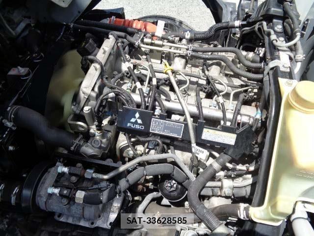 Mitsubishi CANTER 2016-10 6750992-3
