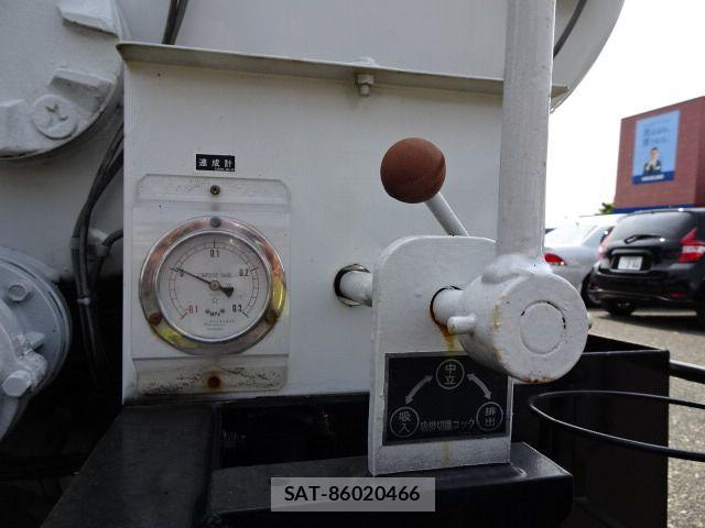 Mitsubishi CANTER 2014-11 6750990-13