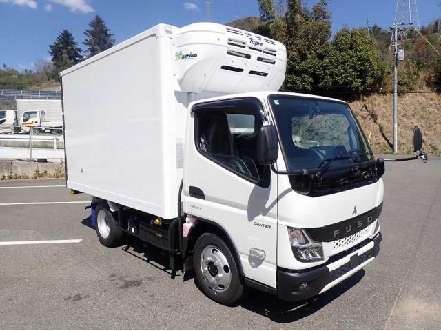 Mitsubishi CANTER 2026-01 6734173-1
