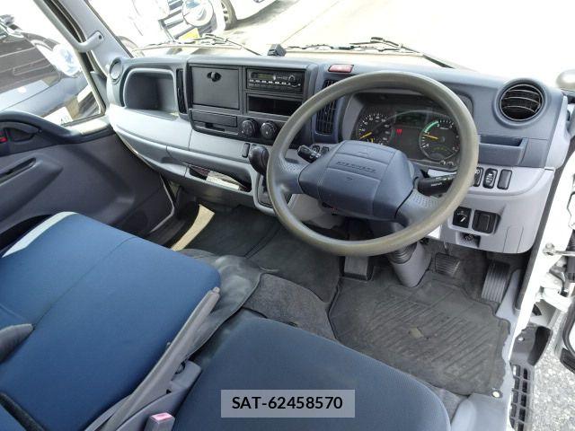 Mitsubishi CANTER 2011-07 6750991-6