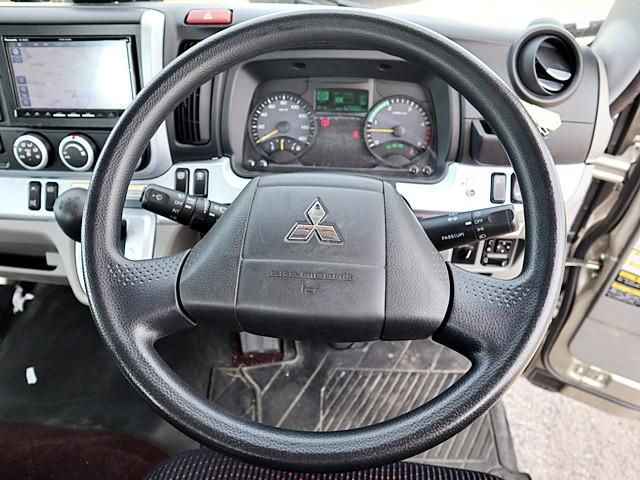 Mitsubishi CANTER 2023-05 6734158-3