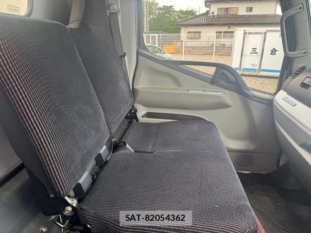 Mitsubishi CANTER 2016-06 6750995-9