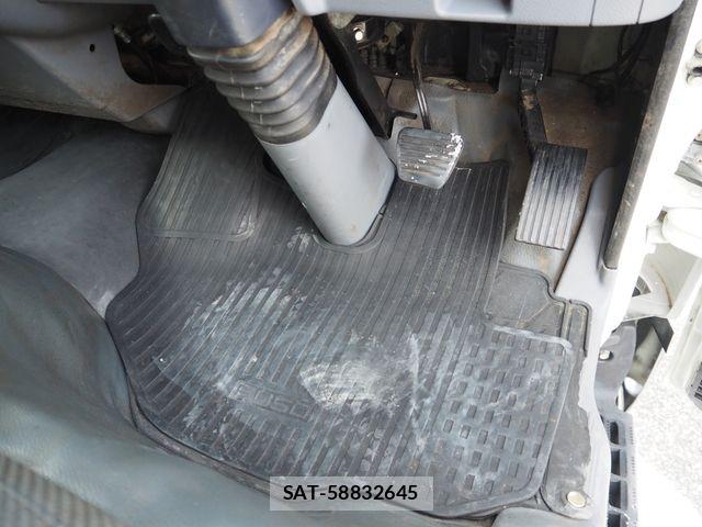 Mitsubishi CANTER 2013-06 6750993-21