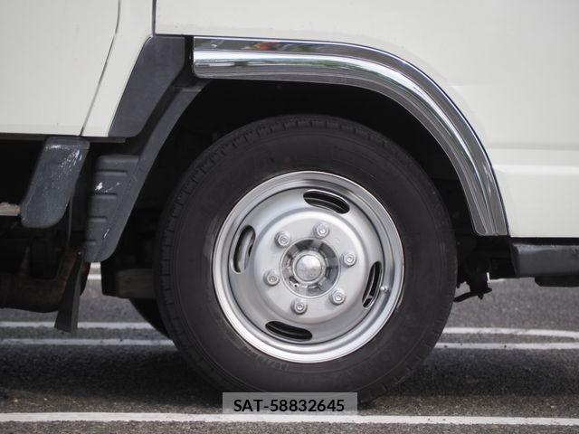 Mitsubishi CANTER 2013-06 6750993-7