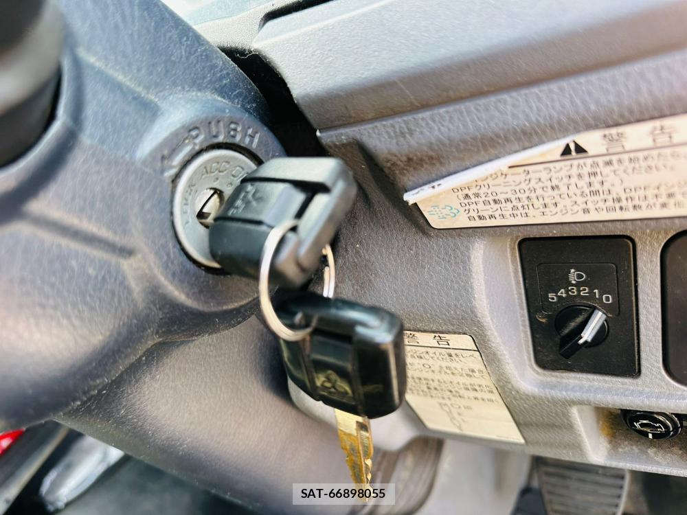 Mitsubishi CANTER 2013 6702541-13