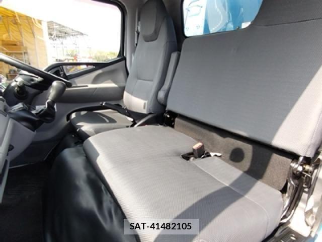 Mitsubishi CANTER 2017-10 6790762-25