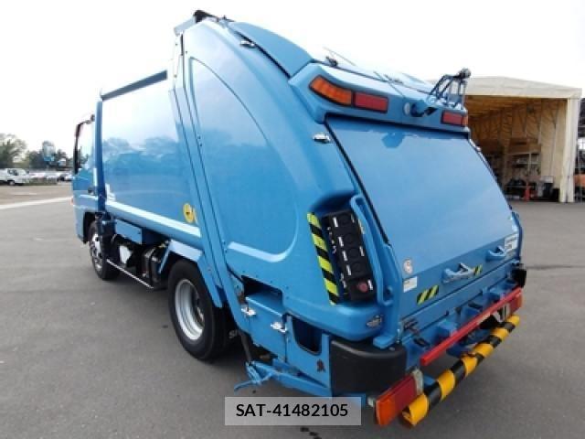 Mitsubishi CANTER 2017-10 6790762-3