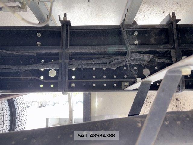 Mitsubishi CANTER 2017-12 6790763-12