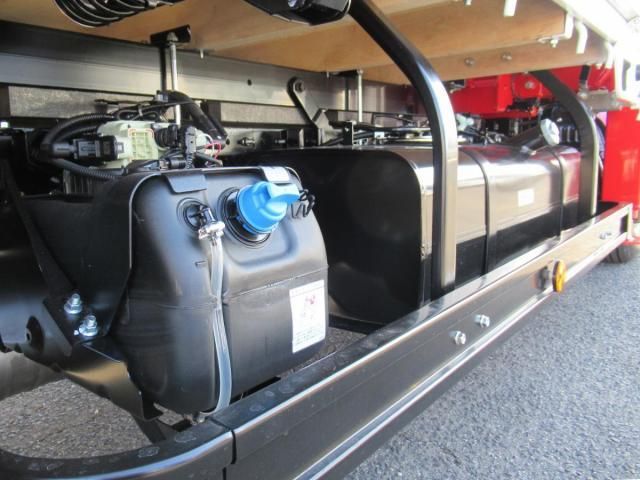 Mitsubishi CANTER 2025-12 6805360-13