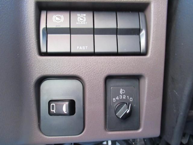 Mitsubishi CANTER 2025-12 6805360-26