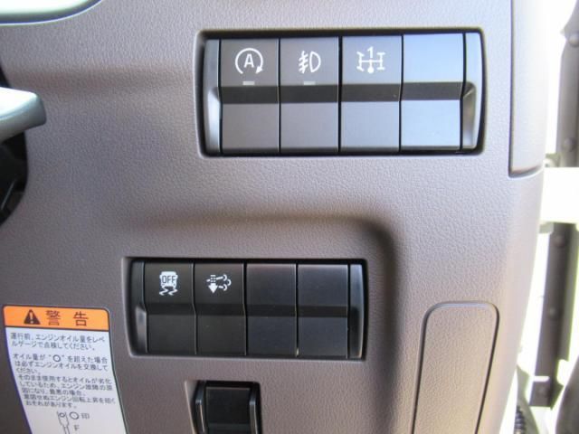 Mitsubishi CANTER 2025-12 6805360-27