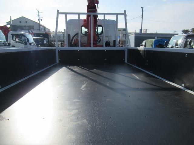 Mitsubishi CANTER 2025-12 6805360-5