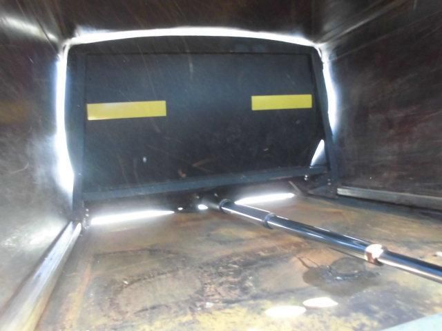 Mitsubishi CANTER 2011-04 6805368-12