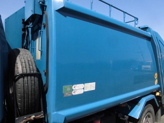 Mitsubishi CANTER 2011-04 6805368-16