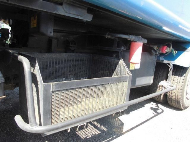 Mitsubishi CANTER 2011-04 6805368-25