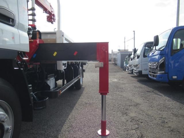 Mitsubishi CANTER 2025-12 6805359-12
