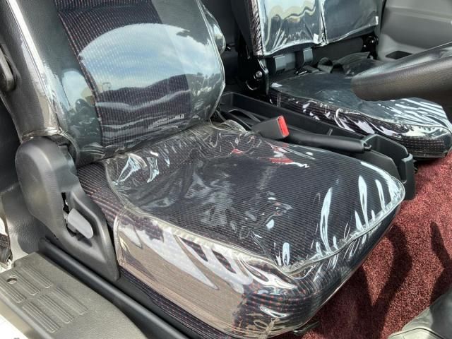 Mitsubishi CANTER 2024-09 6805364-18