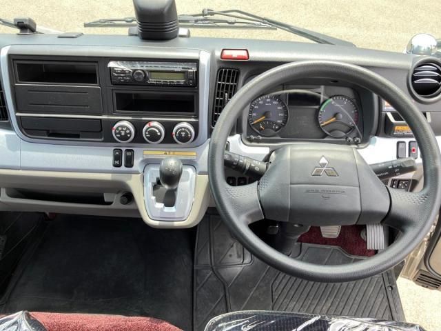 Mitsubishi CANTER 2024-09 6805364-20