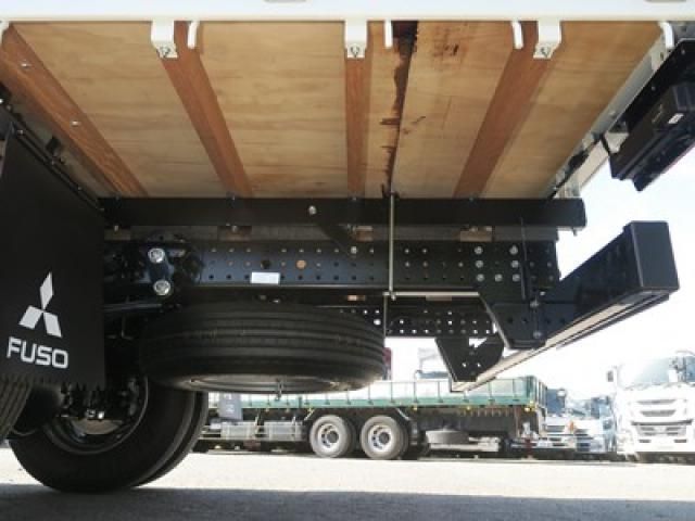 Mitsubishi CANTER 2026-01 6805358-13