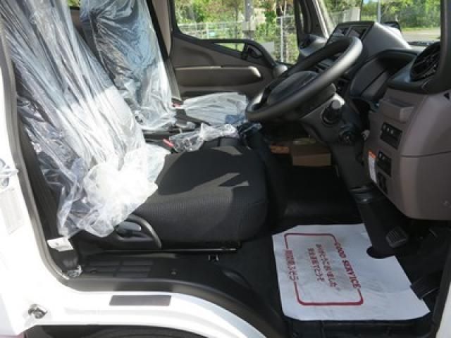 Mitsubishi CANTER 2026-01 6805358-25
