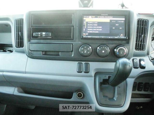 Mitsubishi CANTER 2013-09 6814130-11