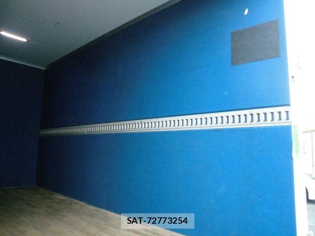 Mitsubishi CANTER 2013-09 6814130-15