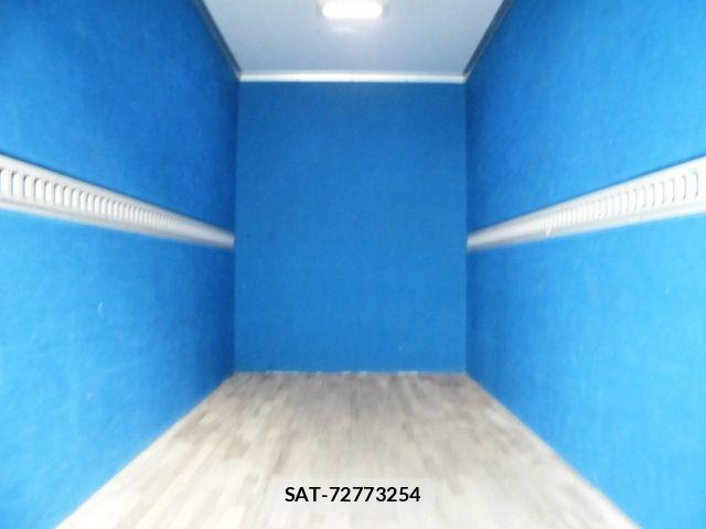 Mitsubishi CANTER 2013-09 6814130-16