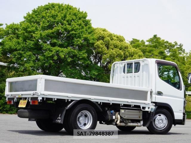 Mitsubishi CANTER 2015-10 6814132-1