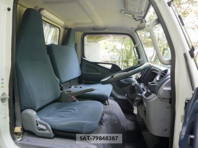 Mitsubishi CANTER 2015-10 6814132-19