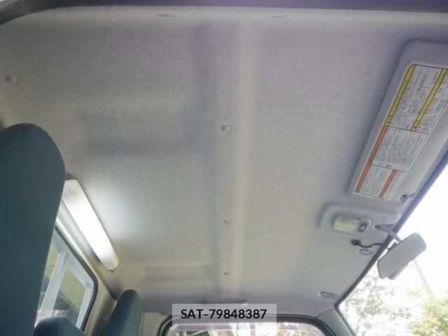 Mitsubishi CANTER 2015-10 6814132-27
