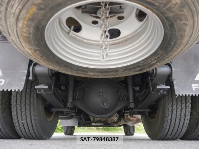 Mitsubishi CANTER 2015-10 6814132-4