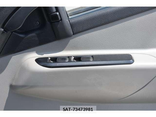 Mitsubishi CANTER 2017-08 6814131-9