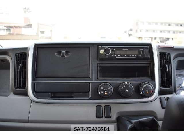 Mitsubishi CANTER 2017-08 6814131-19