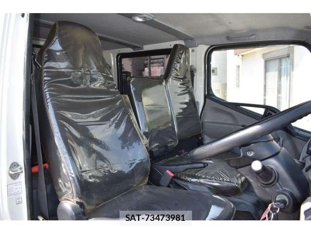 Mitsubishi CANTER 2017-08 6814131-6