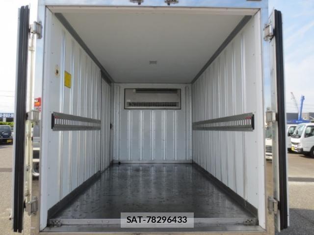 Mitsubishi CANTER 2018-03 6903001-9