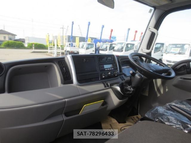 Mitsubishi CANTER 2018-03 6903001-16