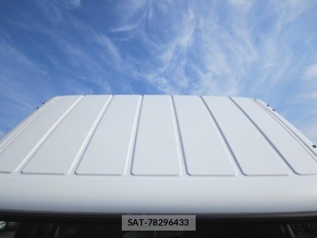 Mitsubishi CANTER 2018-03 6903001-18
