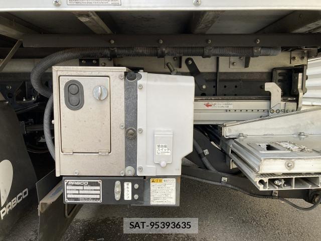 Mitsubishi CANTER 2016-12 6902993-12